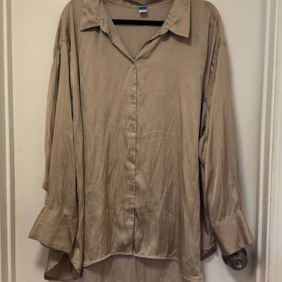 Tops - XXL Champagne Gold Button-Down Long Sleeve Top Blouse